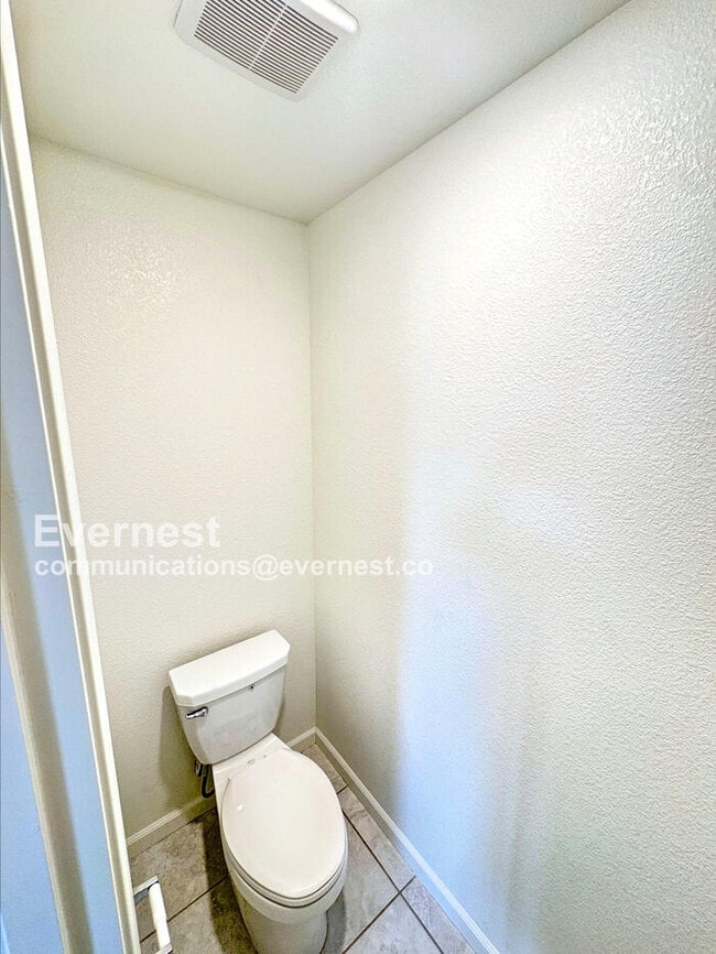 Building Photo - 8128 Bossa Nova Way