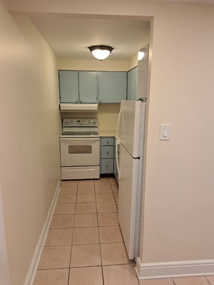 Building Photo - 617 Dauphine St