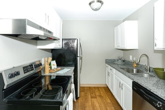 Interior Photo - Brighton Cove