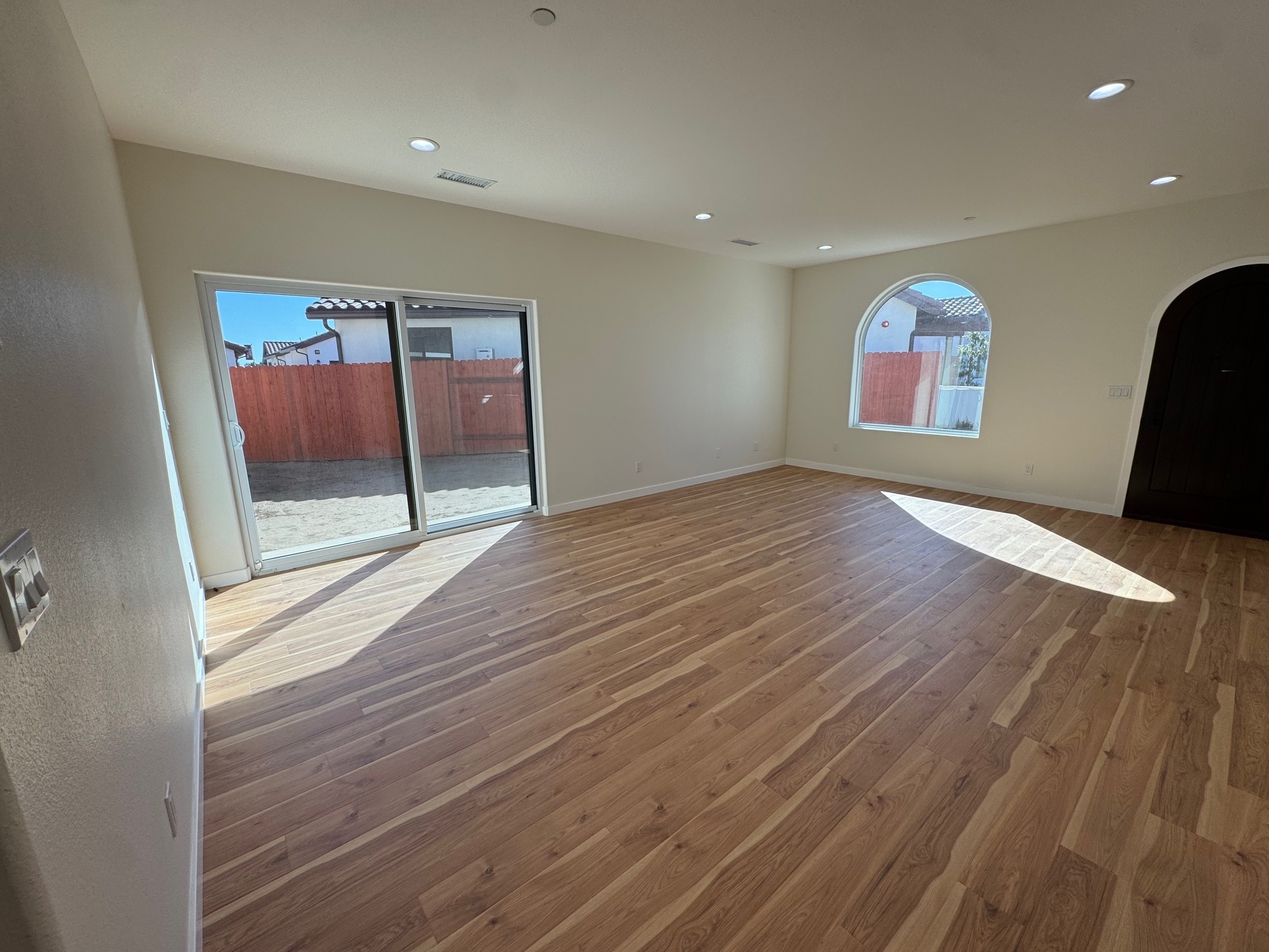 Building Photo - 1101 W 2nd St