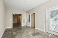 Building Photo - New Windsor Flats