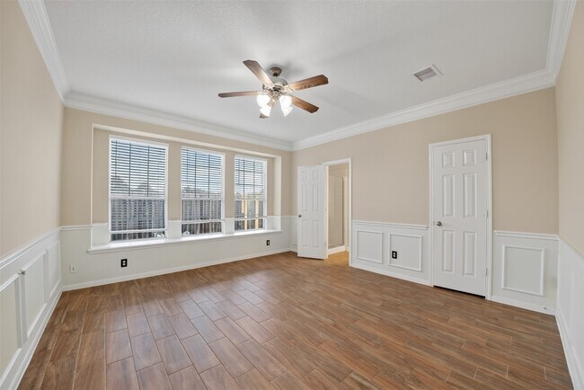 Building Photo - 9762 Wheaton Edge Ln
