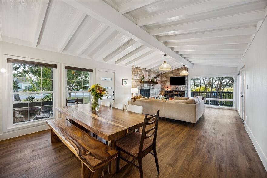 Building Photo - 6407 Lynn Ln