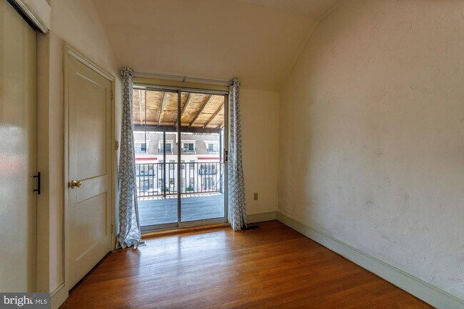 Building Photo - 2331 N 58th St