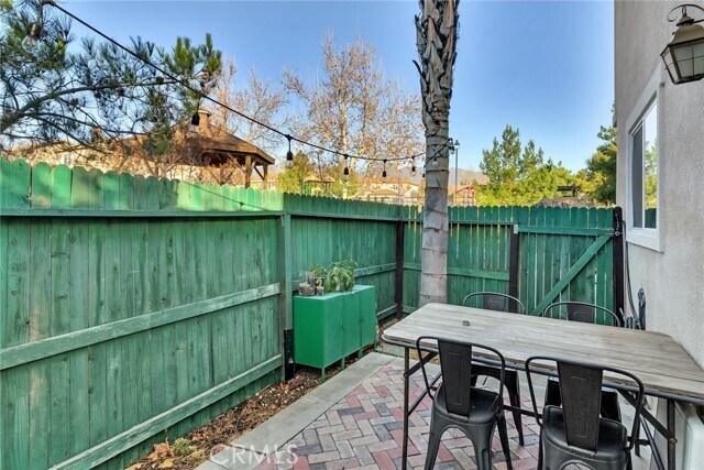 Building Photo - 12260 Amaryllis Ln