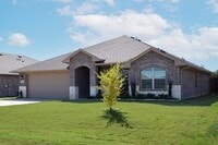 Building Photo - 631 Cottage Row