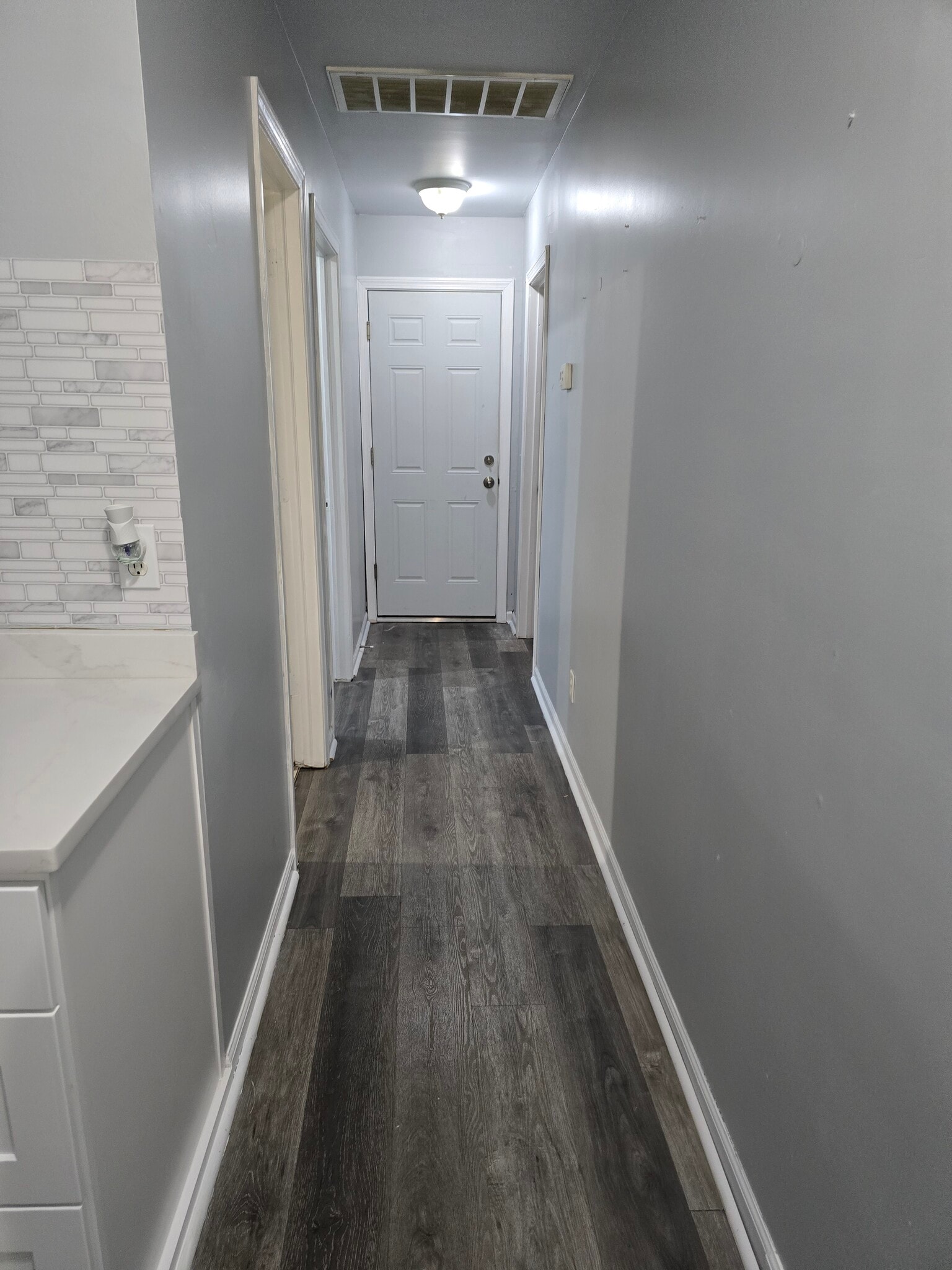 Hallway - 61 Savoy St