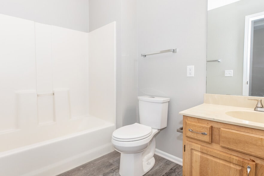 Building Photo - Georgetowne Homes