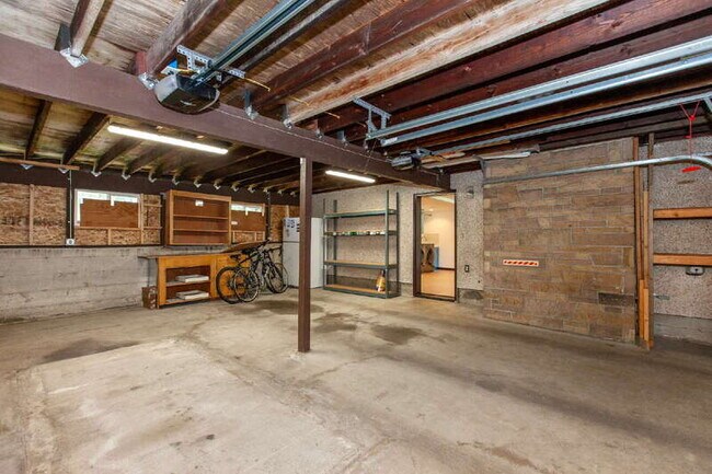 Building Photo - 126 NW 104th St
