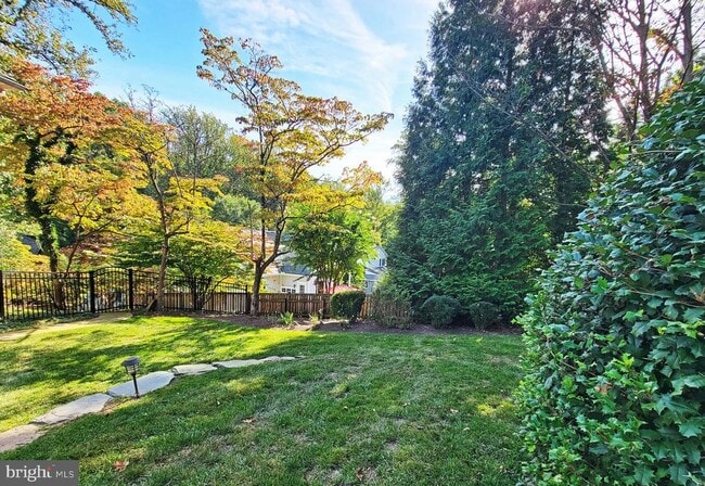 Building Photo - 1854 Valley Wood Rd