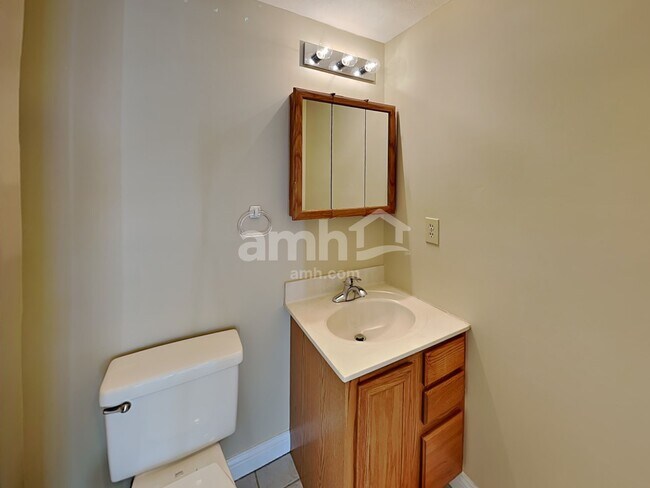 Building Photo - 1073 Ivoryhill Dr