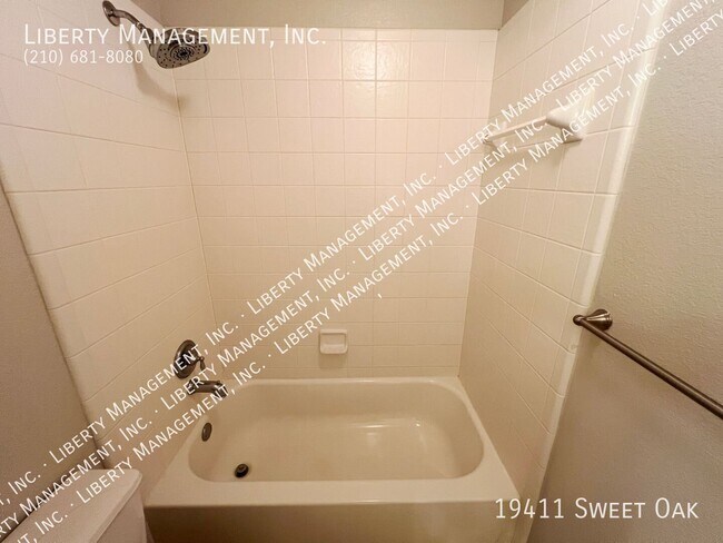 Building Photo - 19411 Sweet Oak