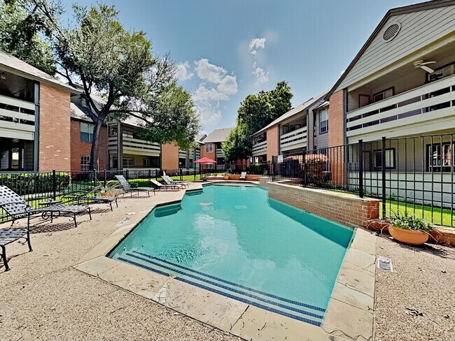 Building Photo - 3401 Monticello Park Pl