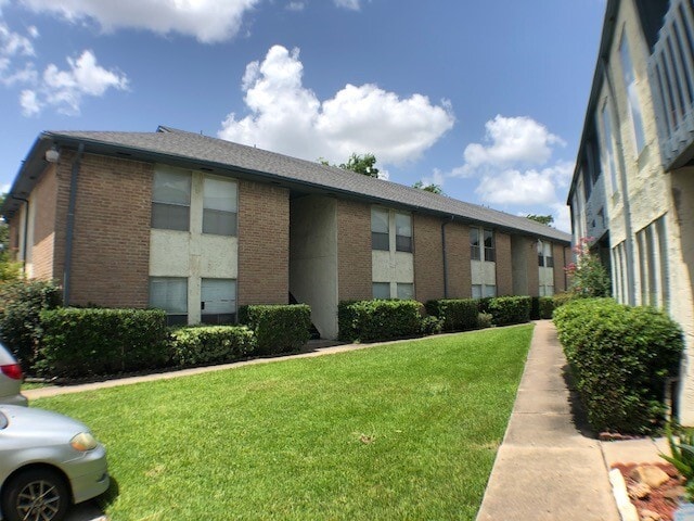 Building Photo - 8370 Jorine Dr