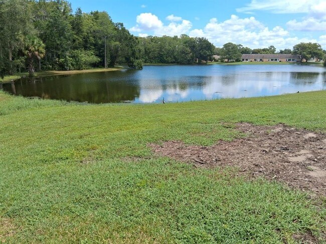 Building Photo - 9142 Cotswald Way