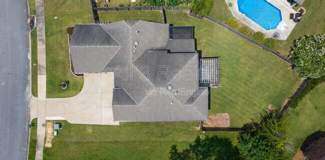 Building Photo - 1924 Wyngate Loop