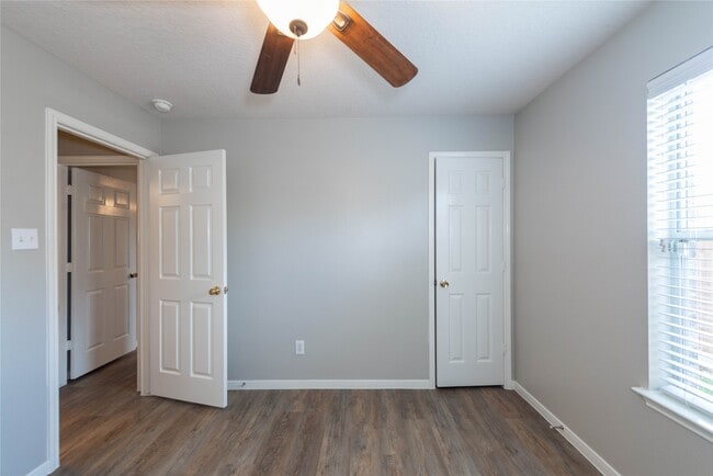 Building Photo - 3902 Tulip Glen Ct