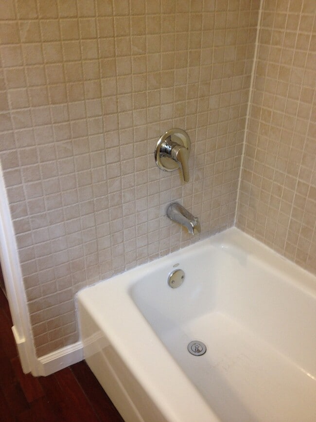 Building Photo - 3009 Oberlin Ave