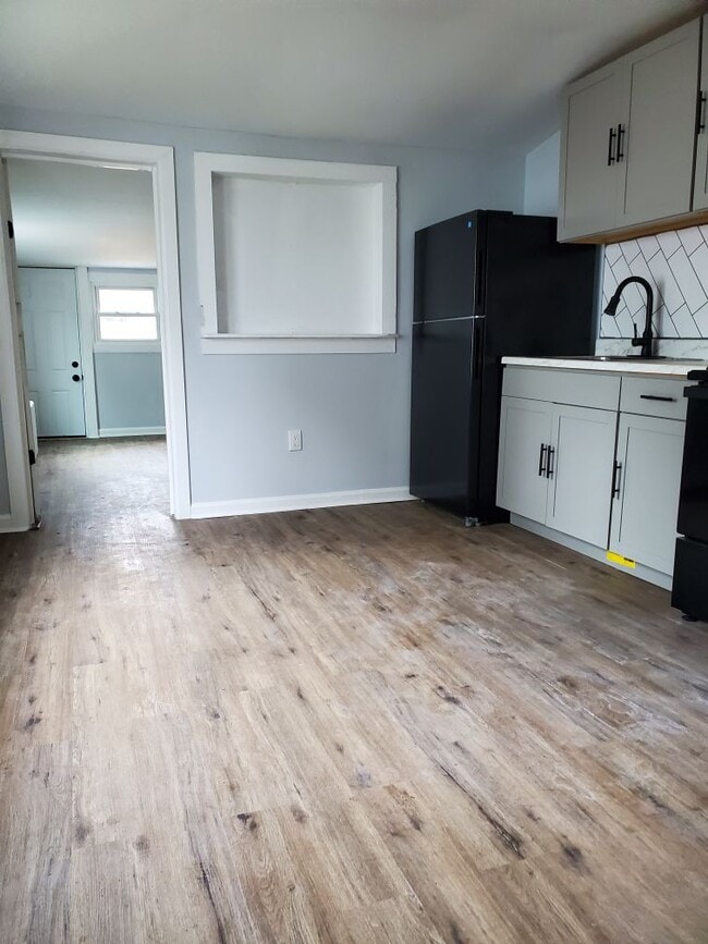 Building Photo - 218 Sinnickson St