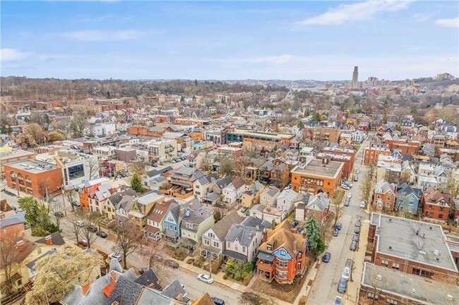 Building Photo - 706 Ivy St