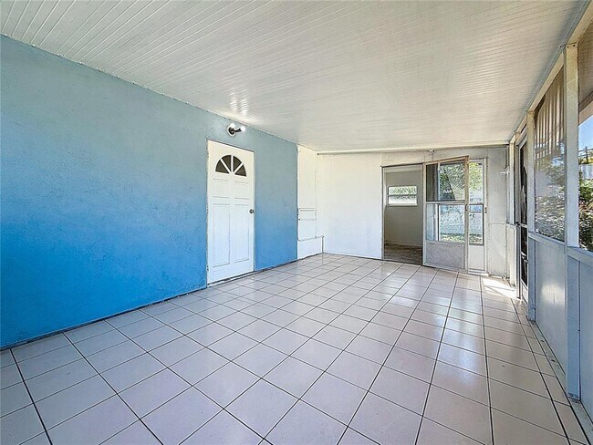 Building Photo - 4716 Town N Country Blvd