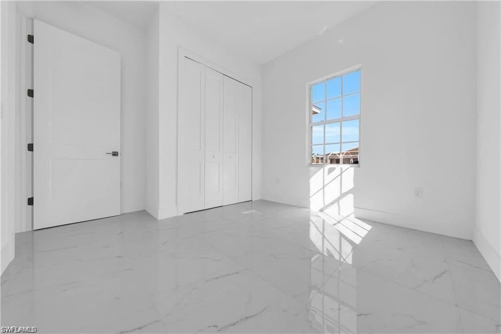 Building Photo - 3312 11th St W