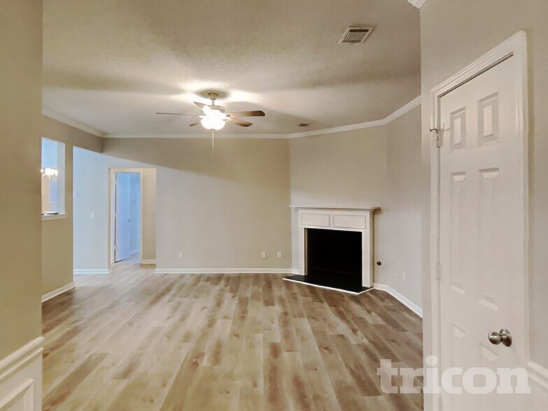 Building Photo - 222 Southwind Ln