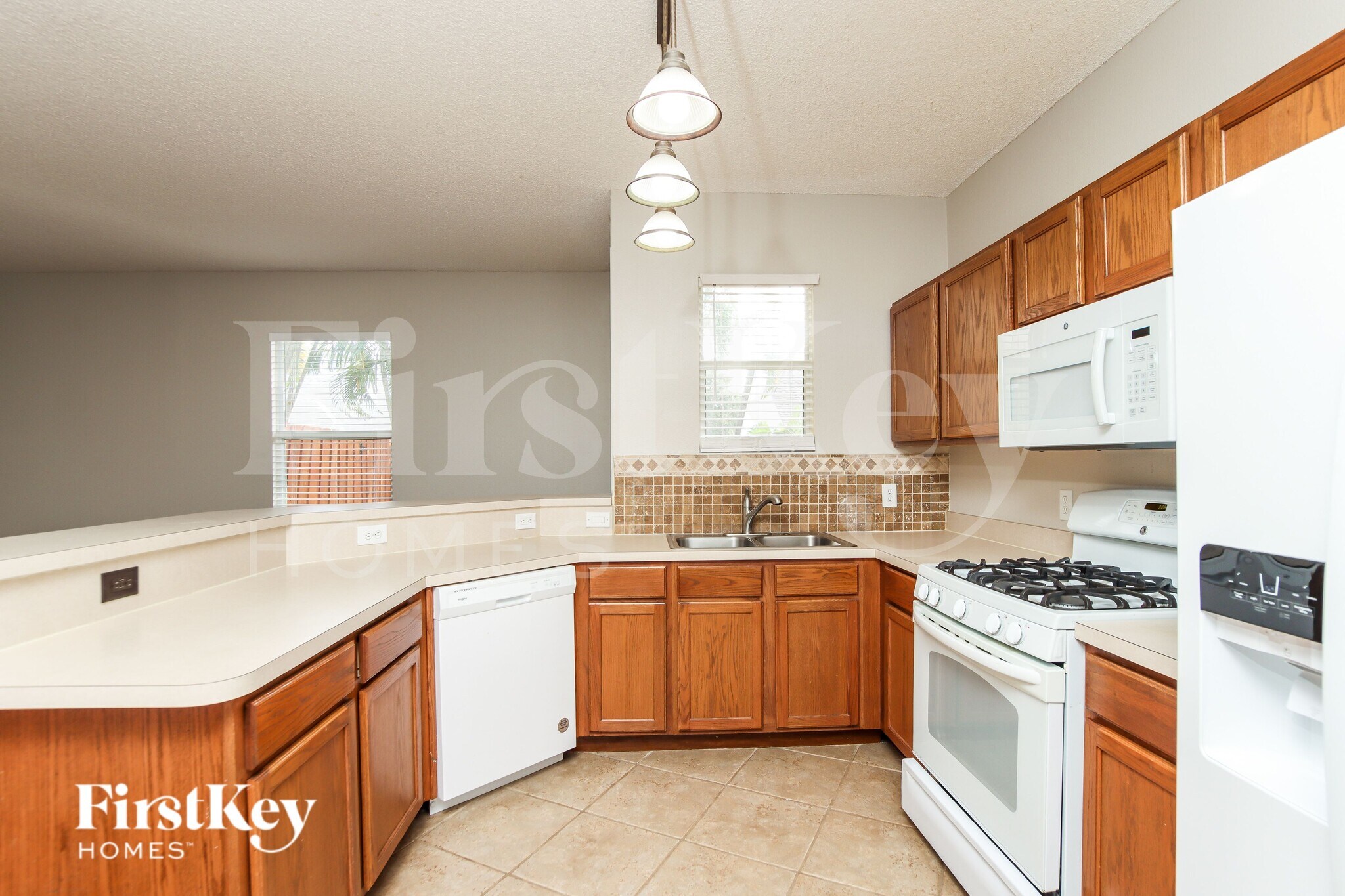 Building Photo - 946 Riviera Point Dr