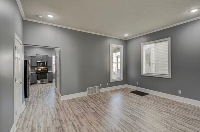 Building Photo - 534 S 30th St