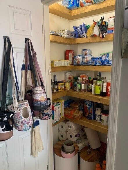 Pantry with custom shelves - 954 NW 254th Dr