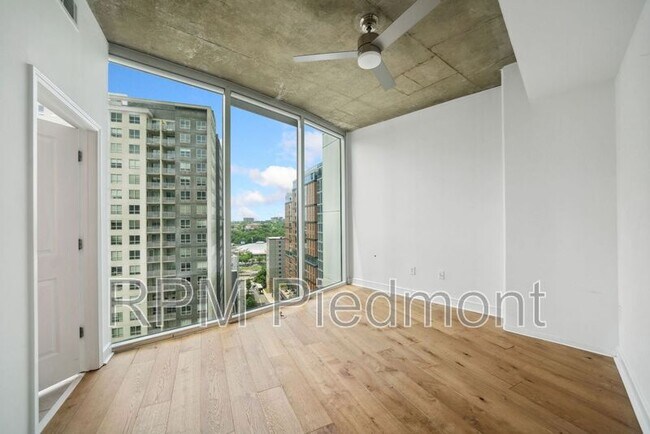 Building Photo - 44 Peachtree Pl NW