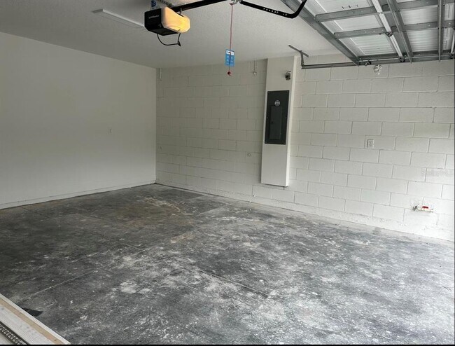 Building Photo - 1450 5th Ave