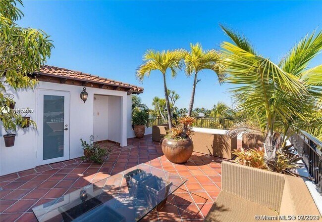 Building Photo - 181 Harbor Dr