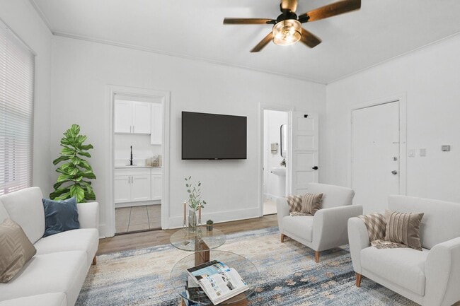 Building Photo - 1346 4th St