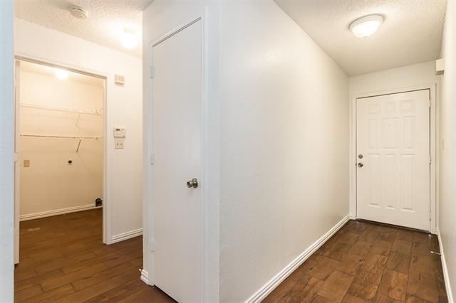 Building Photo - 6409 Plainview Dr