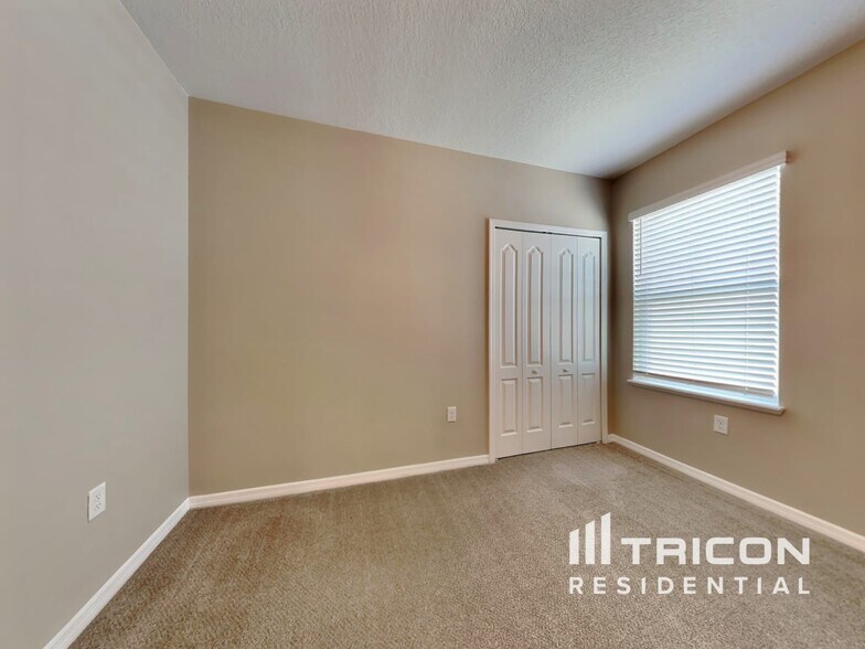 Building Photo - 500 Pinecrest Loop