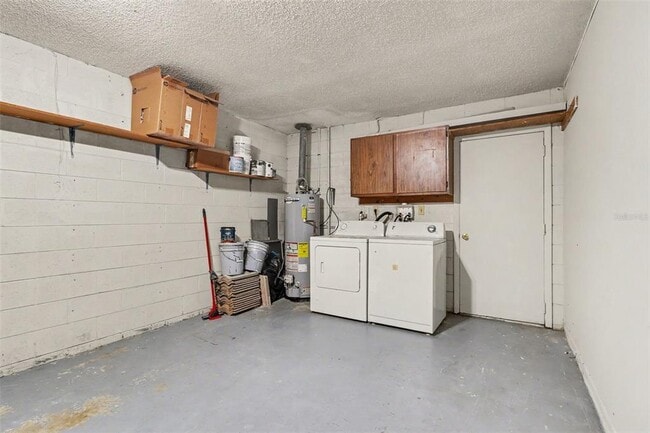 Building Photo - 10157 Bluff Ct