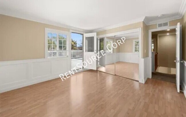 Building Photo - 25562 Avenida Frasca