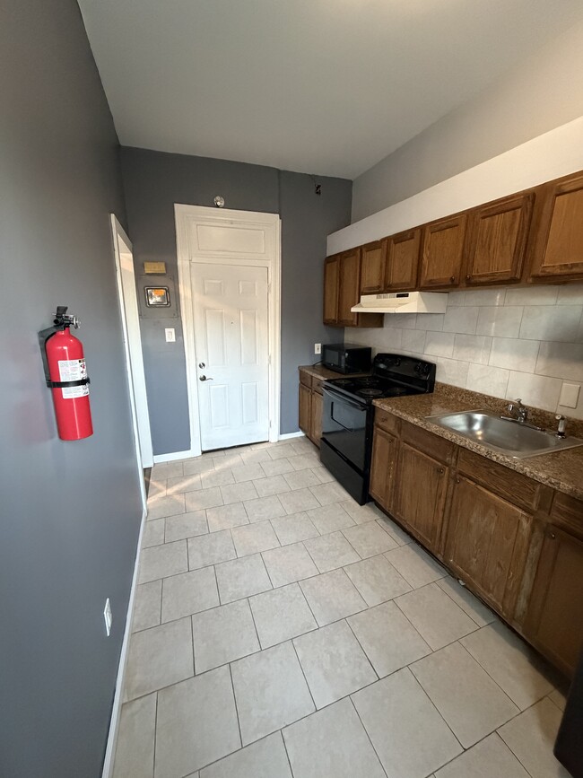 Building Photo - Woodward Apts