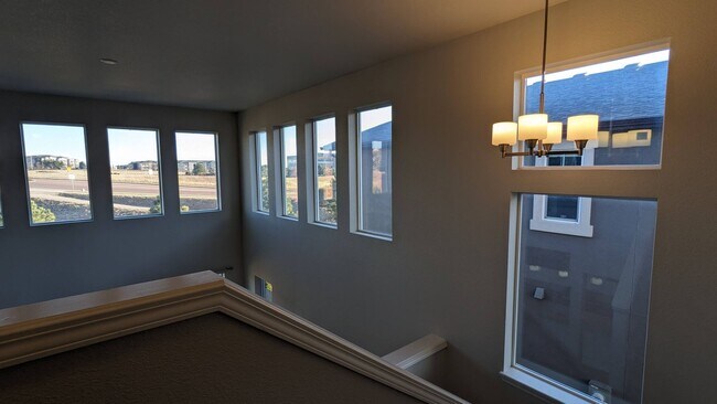 Building Photo - FOUR BED/3 BATH PRAIRIE STYLE HOME WITH GOURMET KITCHEN IN CORDERA NEIGHBORHOOD!