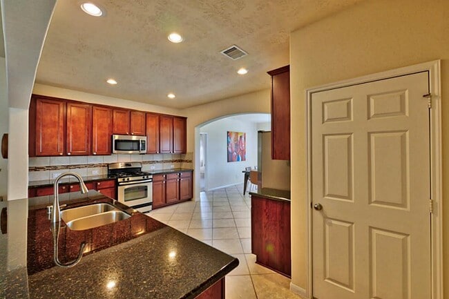Building Photo - 26311 Smokey Valley Ln