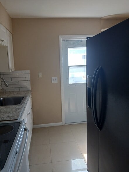 Building Photo - 4151 Pine Drop Ln