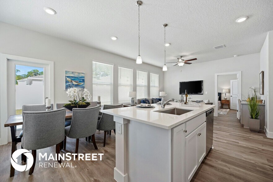 Building Photo - 305 Whiteheart Dr