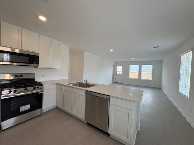 Building Photo - 5727 Little Redwing Dr