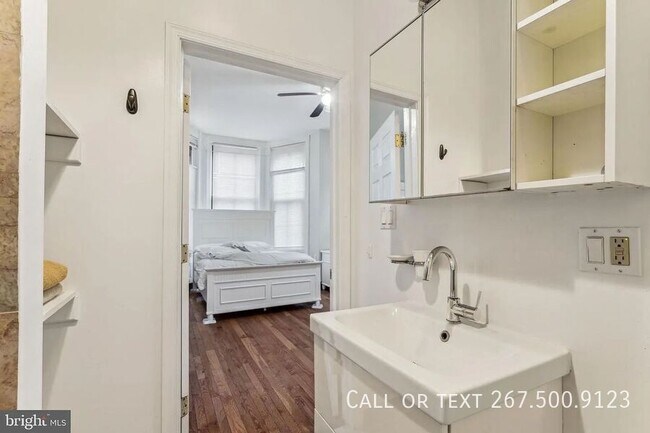 Building Photo - 3414 Spring Garden St