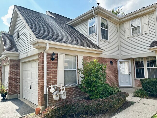 Building Photo - 1226 Clearview Ct