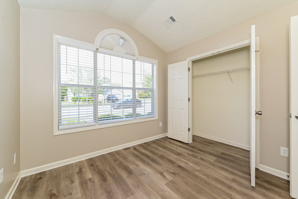 Building Photo - 1825 Courtyard Ln