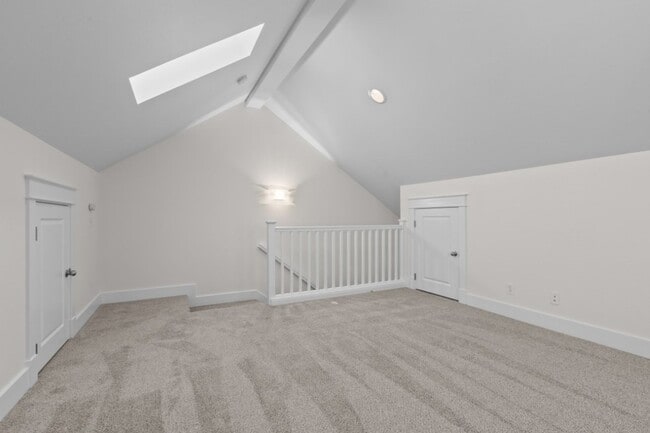 Building Photo - 3Bd/3Ba Seattle Townhouse