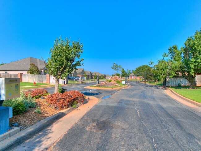 Building Photo - Deer Creek Schools and a Gated Community!
