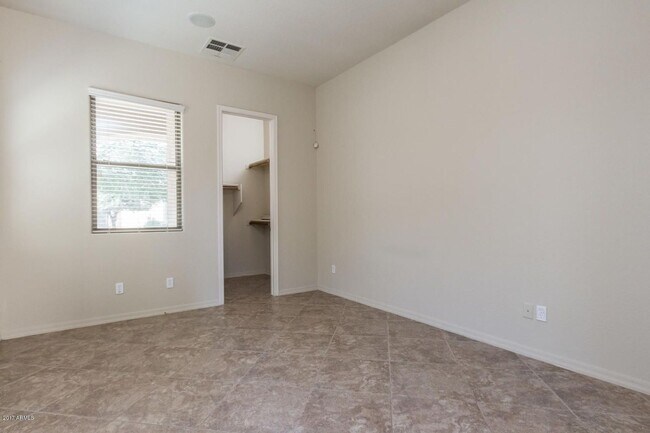 Building Photo - Beautiful Palm Valley Golf Course Home with Casita